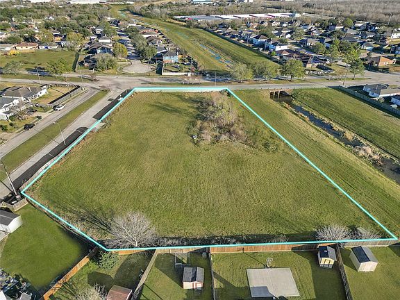 3rd image of 16414 Hiram Clarke Rd