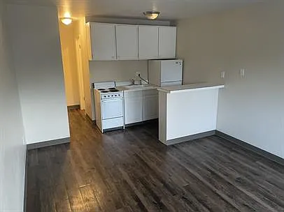 1714 Stover St #2G — Photo 4