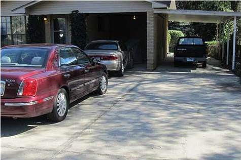 3rd image of 716 N 59th Ave