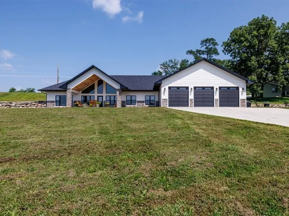 6911 State Highway F48 West Hwy #10, Newton, IA 50208