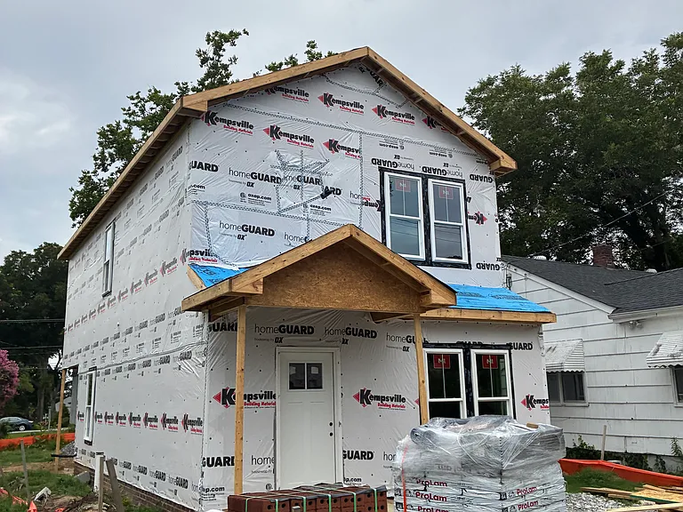 220 Clay St — Photo 1