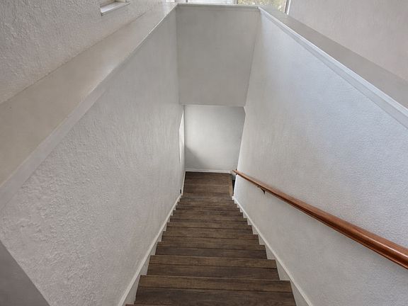 4th image of 2415 Columbia Blvd #3