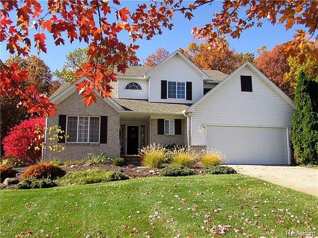 1st image of 579 Sunrise Dr