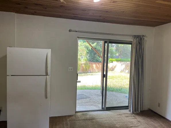 14702 NE 65th St, Redmond, WA 98052