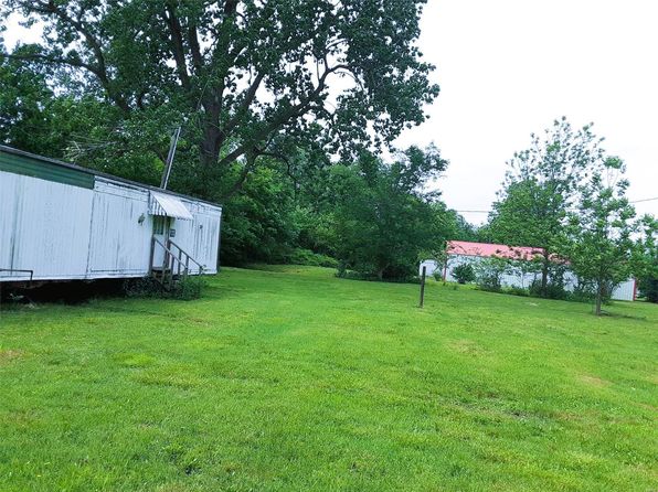 305 N Madison St, Morehouse, MO 63868