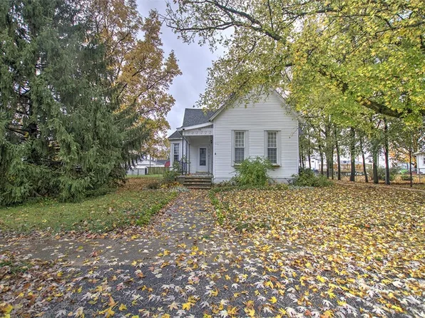 159 E Elm St, Argenta, IL 62501