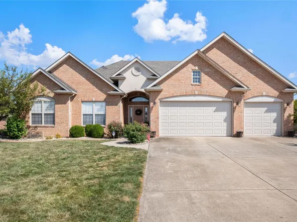 1508 Clover Rdg, Columbia, IL 62236