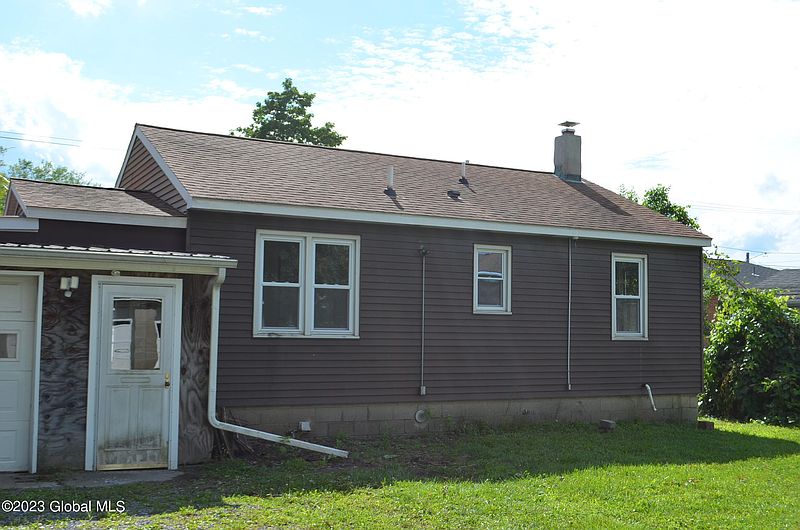3rd image of 283 Sand Creek Rd Road
