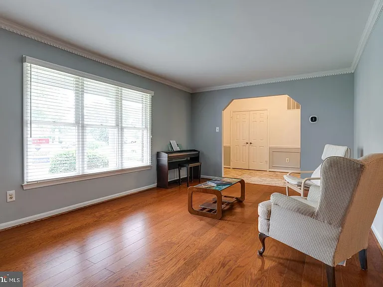8019 Daffodil Ct — Photo 8