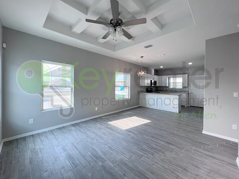 1812 Redbud Ln #1 — Photo 3