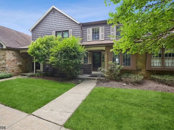3 Purple Martin Dr