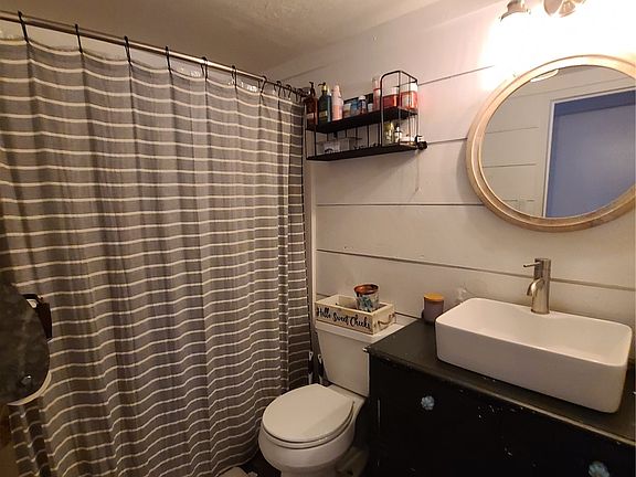 Bathroom>