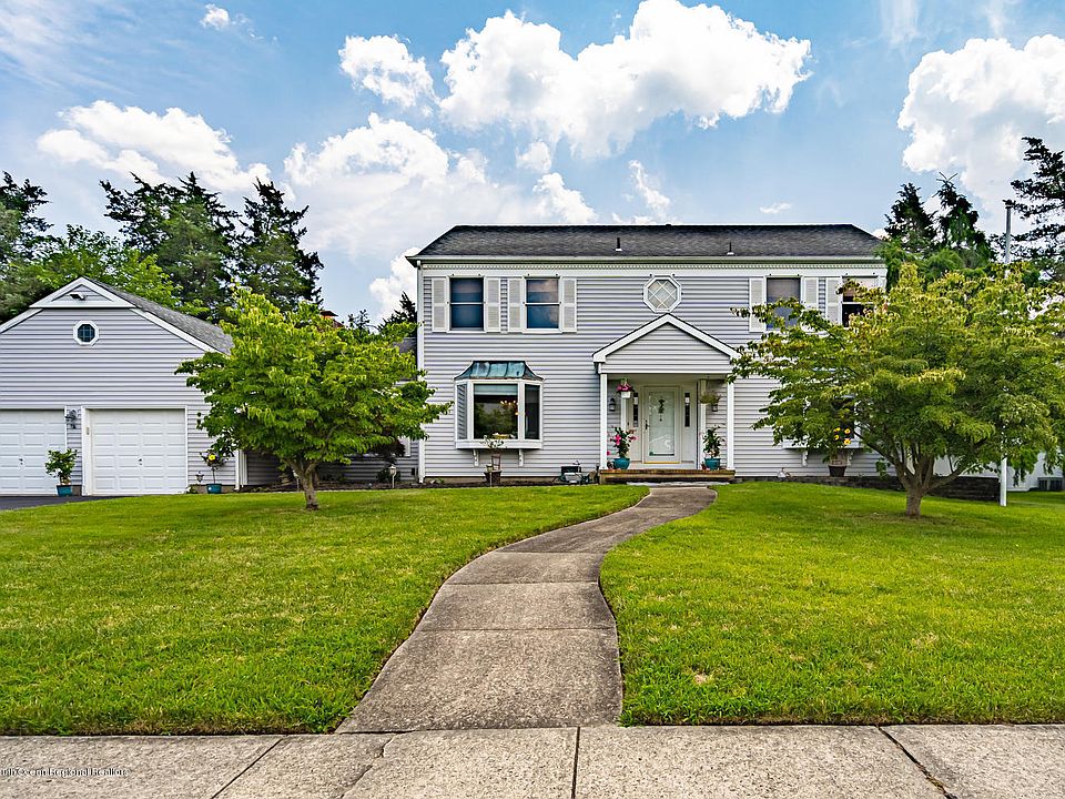 1st image of 226 Jumping Brook Dr