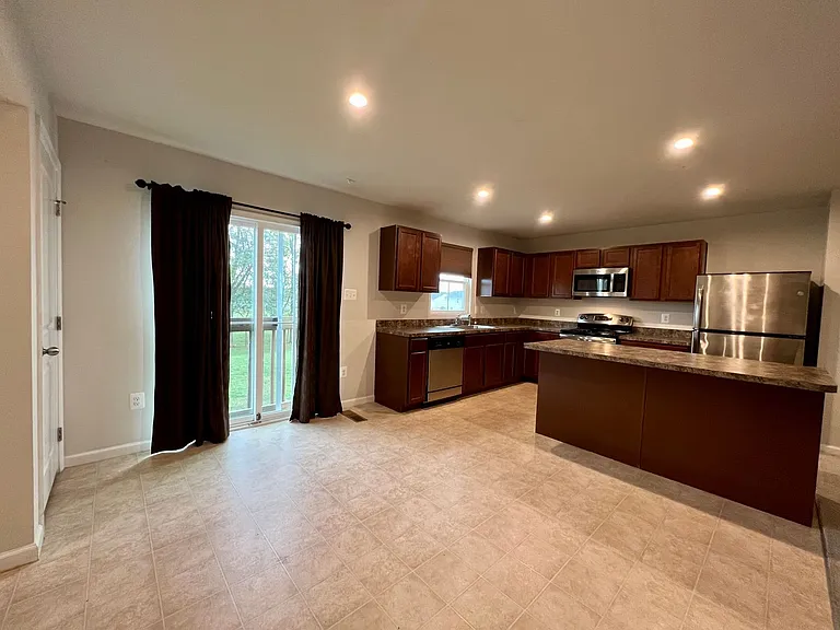 255 Severna Pkwy — Photo 15