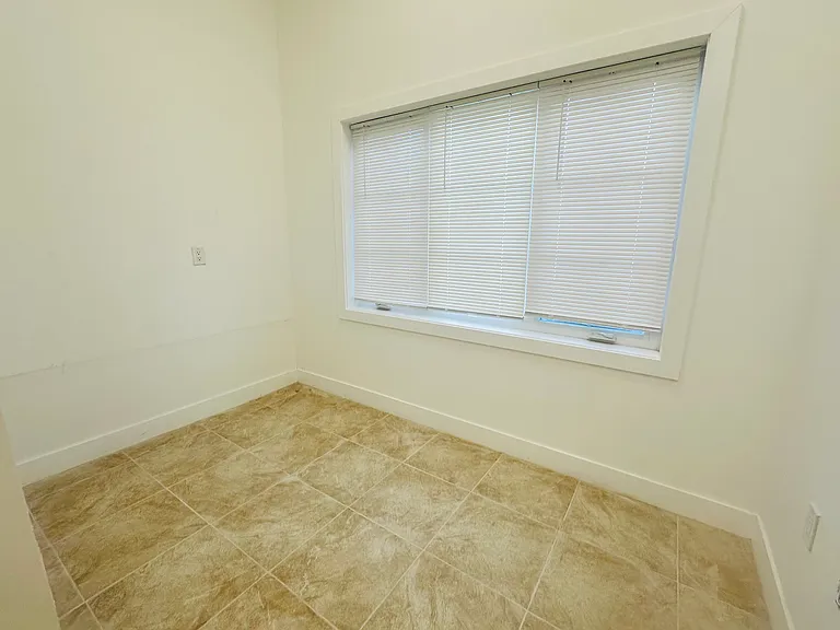 301 Grand Ave #106 — Photo 11