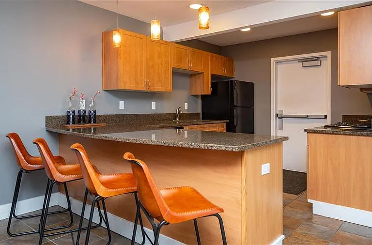 Lancaster Commons — Photo 13