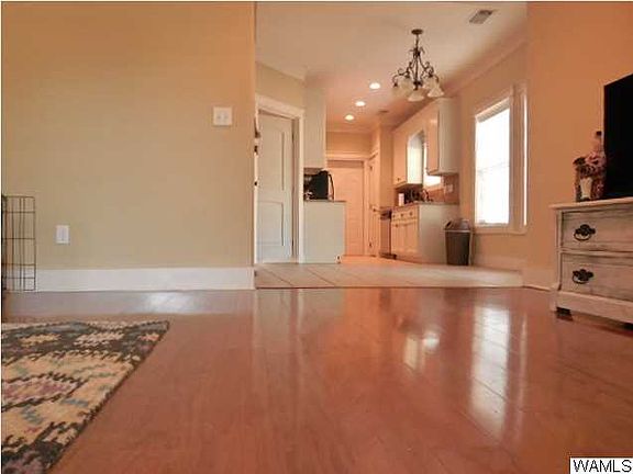5th image of 1410 9th Ave #11