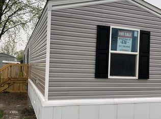 605 E Elizabeth St, Flora, IN 46929