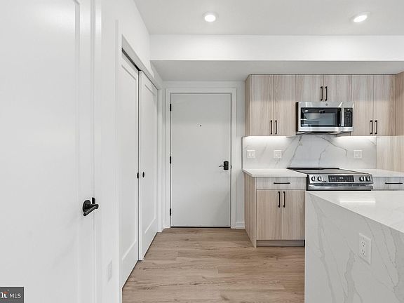 3rd image of 209 New St #5E