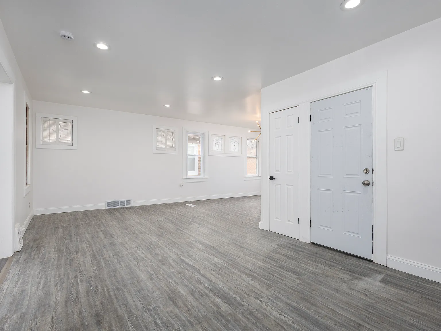 2 bed, 1000 sqft, $1,000 — Photo 2