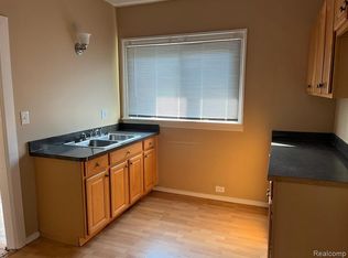 9694 Otsego St, Detroit, MI 48204