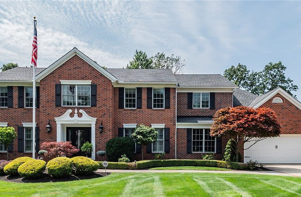 1st image of 432 Sandhurst Dr