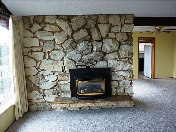 5th image of 3023 Parklane Dr NE