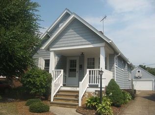 13428 Wainstead Ave, Cleveland, OH