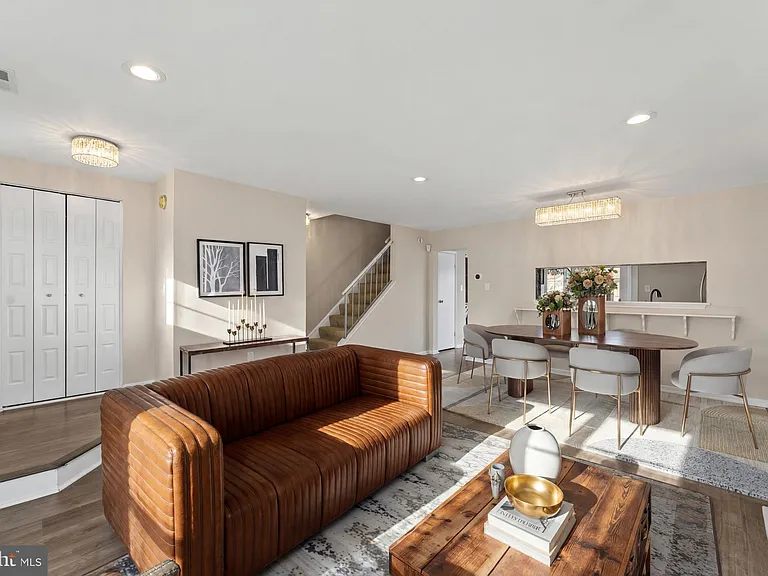 7302 Rokeby Dr — Photo 6