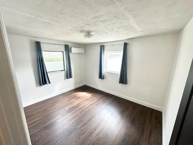 4329 SW 49th Ct — Photo 8