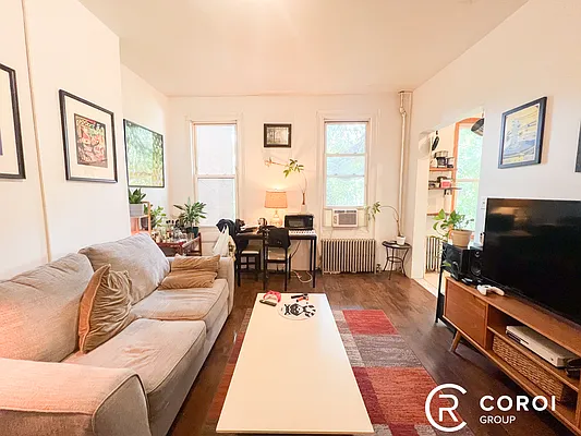 Rented by Coroi Corp | media 12