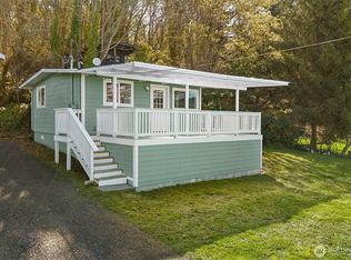 27830 Manzanita Beach Road SW, Vashon, WA