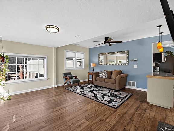 4th image of 466 Lowell Boulevard