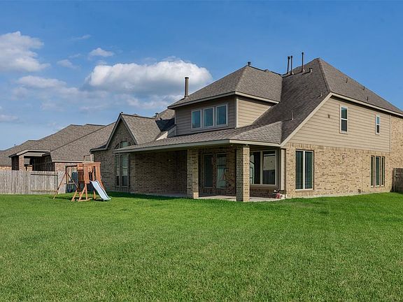 5th image of 1330 Watercrest Park Ln