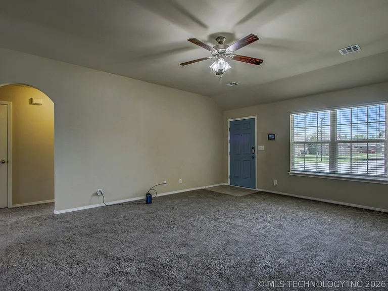 8605 E 126th Pl S — Photo 5