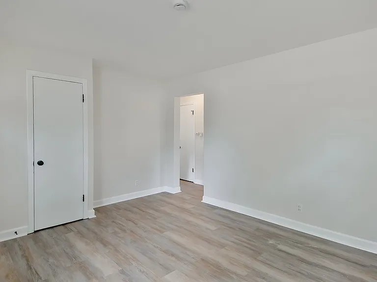 304 Merrill Ave — Photo 19