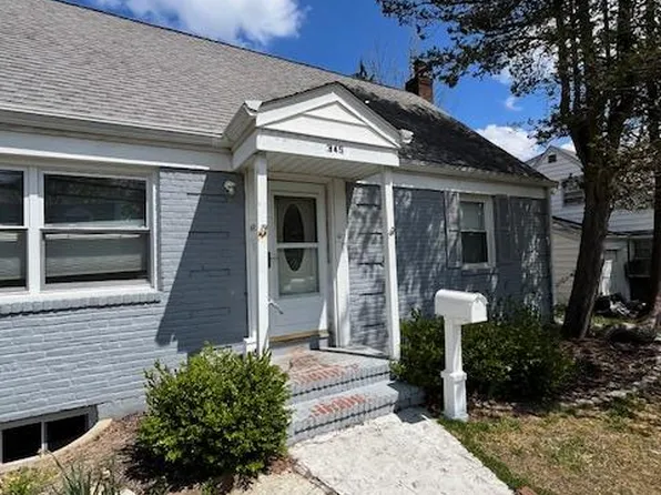 345 Walton St, West Hempstead, NY 11552