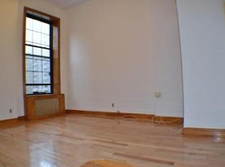 725 Park Ave, Brooklyn, NY 11206