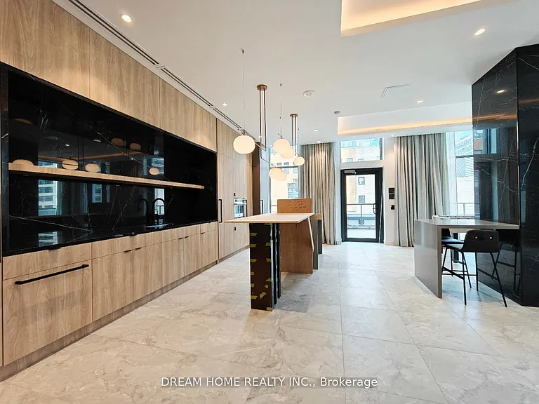 252 Church St #717 — Photo 18