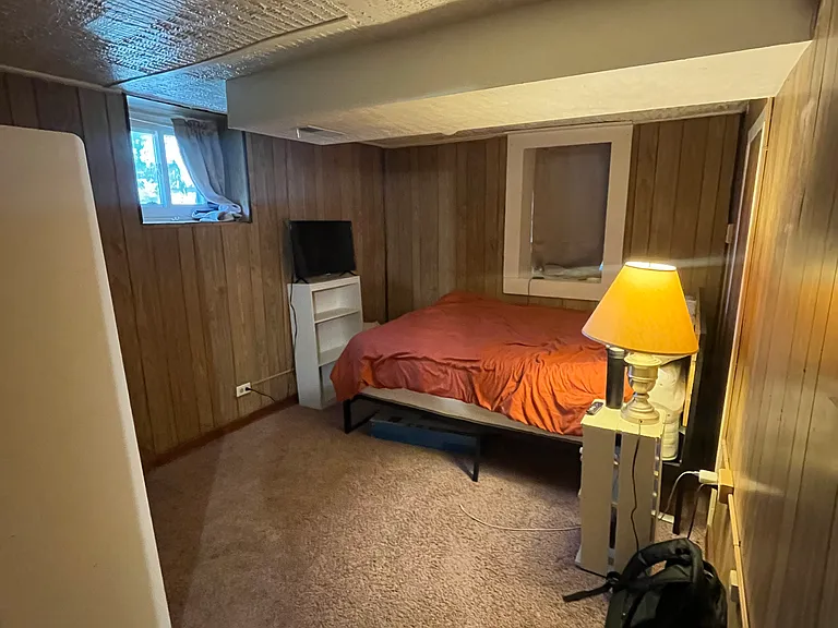 Bedroom with furniture