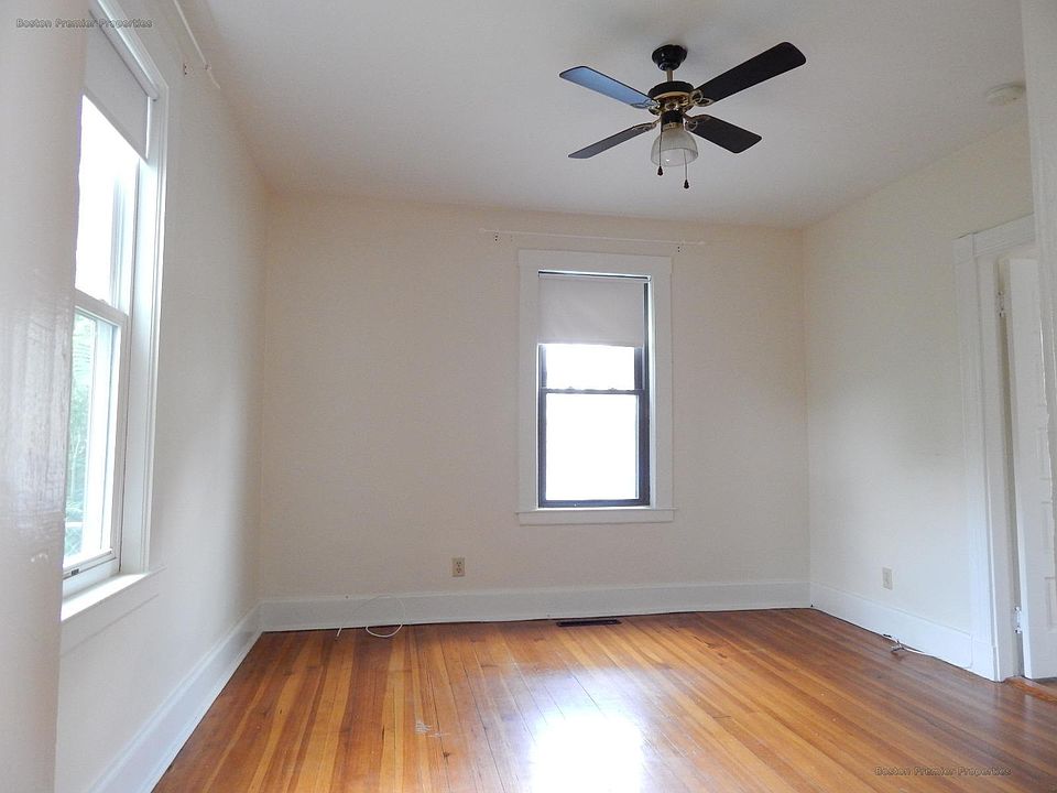 2nd image of 3 Buckley St