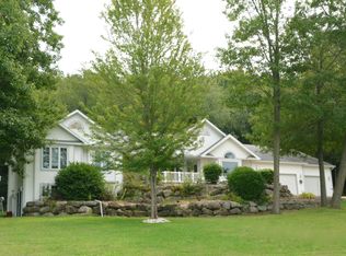 N2098 Back 40 Rd, Lodi, WI 53555