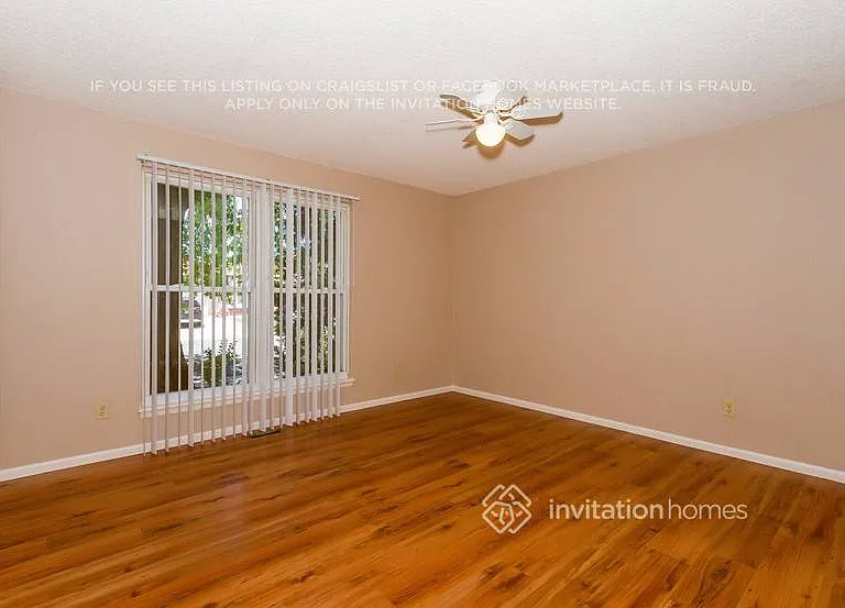 9276 Clermont Dr — Photo 11
