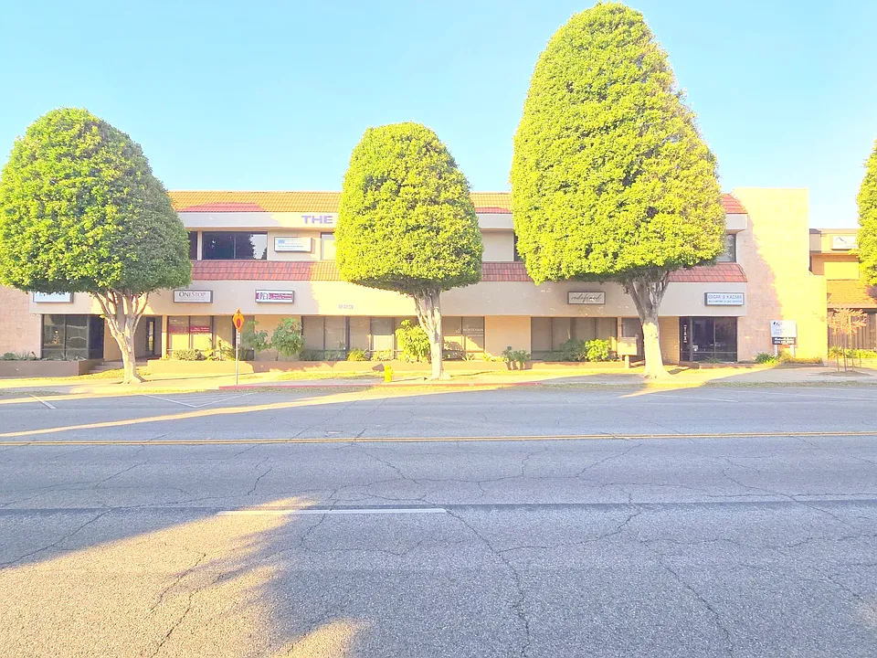 223 S Glendora Ave #203