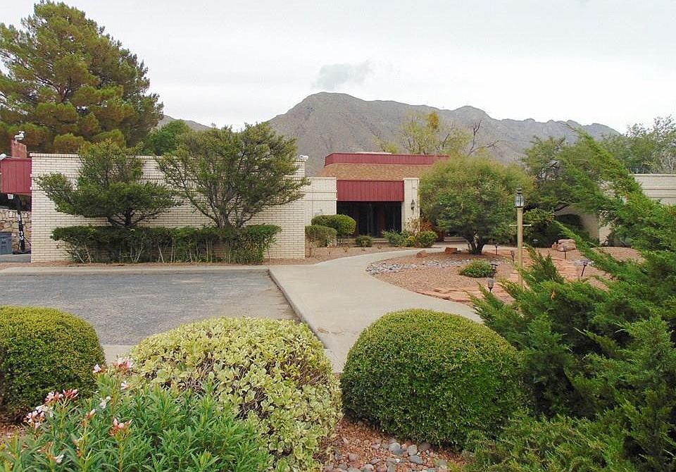 1st image of 842 River Oaks Dr