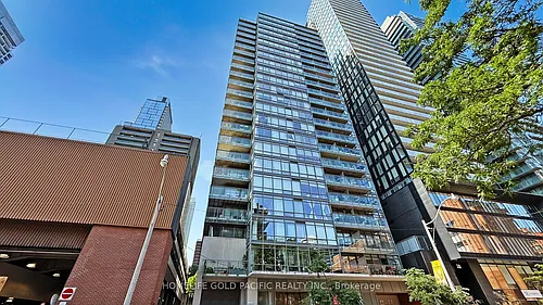 22 Wellesley St E Photo 1