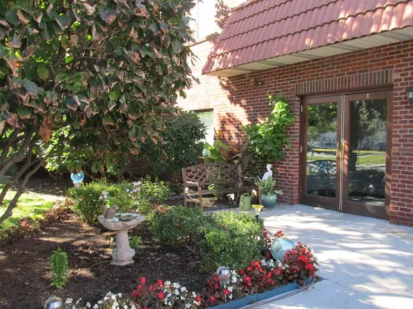 8 Nahant Pl Unit 402, Lynn, MA 01902
