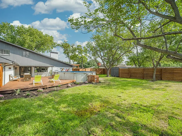 313 Melorine Dr — Photo 42
