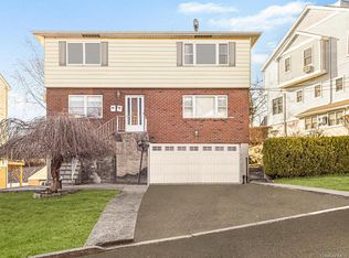 1 Delia Ct, Yonkers, NY 10710