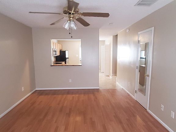 4th image of 1152 Pueblo Dr #1